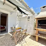 Апартаменты Amazing View With Pool By Homing Албуфейра