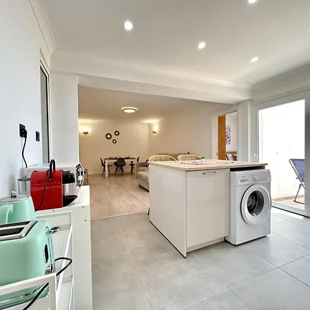 Amazing View With Pool By Homing