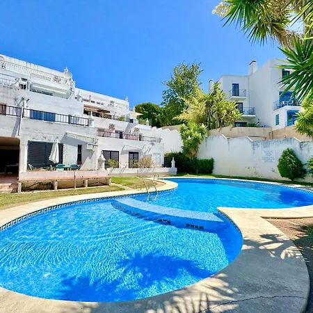 Apartment Amazing View With Pool By Homing