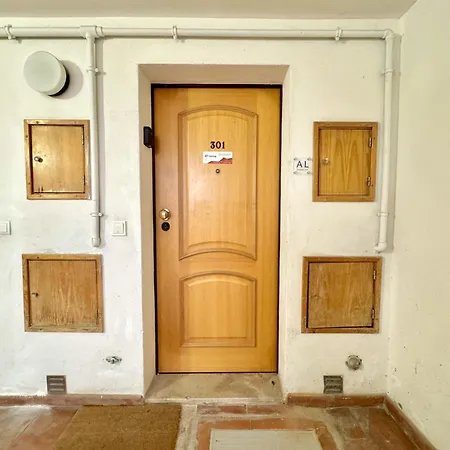 Amazing View With Pool By Homing *